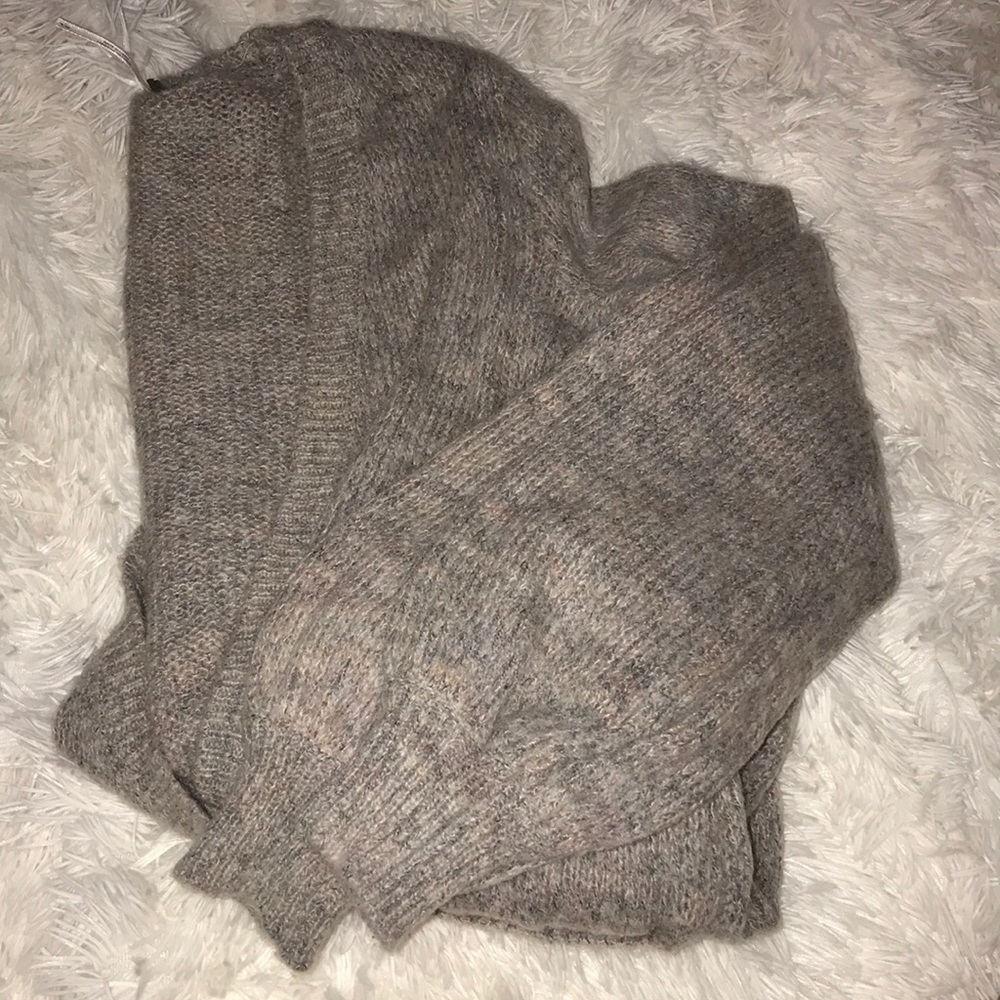 Free People Sweater!!!